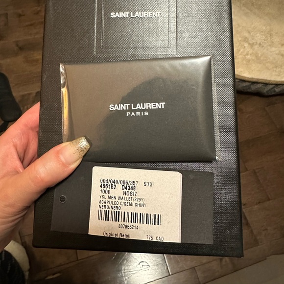 Authentic YSL zip wallet - Picture 2 of 16